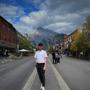 Meet your Posher, James